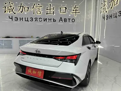 Hyundai Elantra