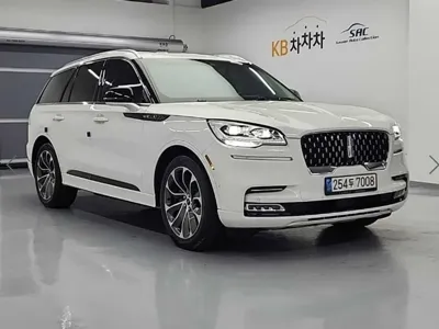 Lincoln Aviator