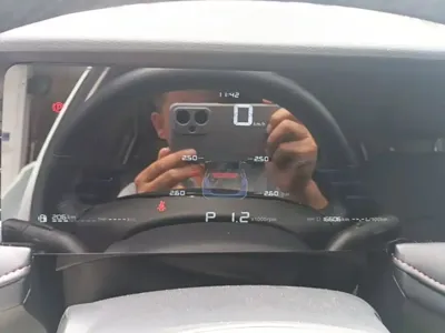 Roewe i5