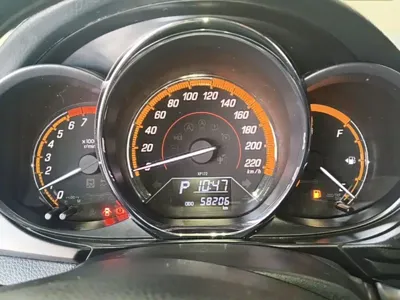 Toyota Yaris L