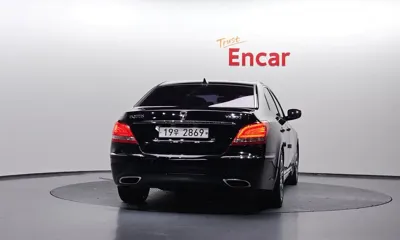 Hyundai Equus