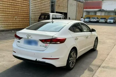 Hyundai Elantra (6th Generation