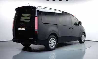 Hyundai Staria