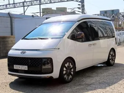 Hyundai Staria