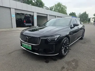 Volvo S90 PHEV