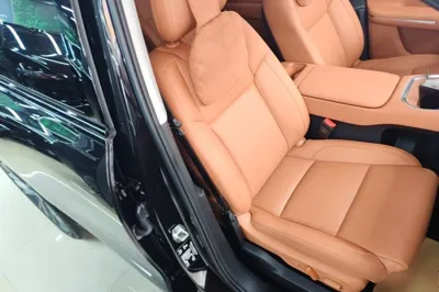 Leapmotor C16
