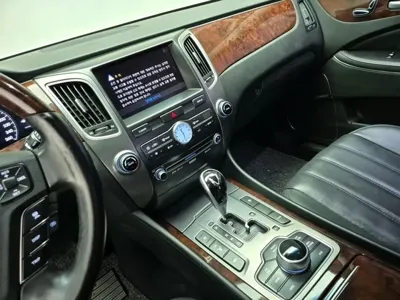 Hyundai Equus