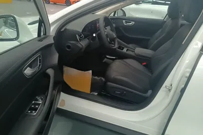 Roewe D7