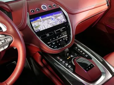 Astonmartin DBX