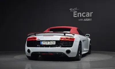 Audi R8