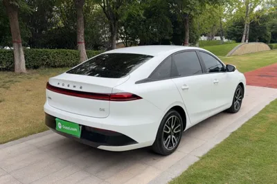 Roewe D6