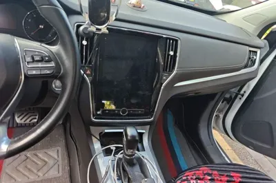 Roewe RX5