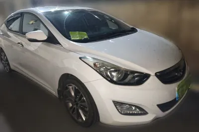 Hyundai Elantra (5th Generation