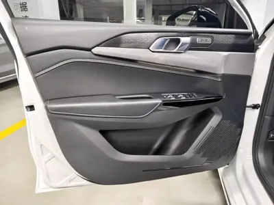 Lynk & Co 02 Hatchback