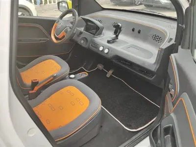 Baojun E100