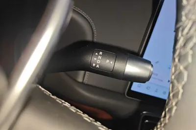 Li Auto L6
