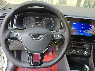 Jetta VS5