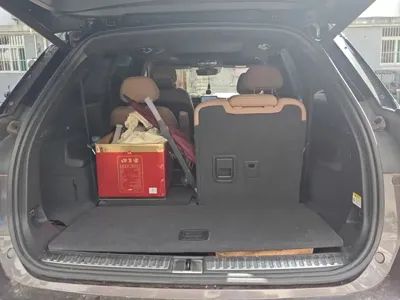 Nio ES8