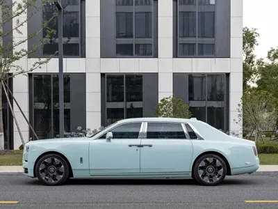 Rolls-Royce Phantom