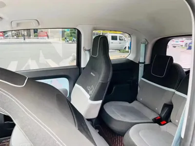 Baojun E300