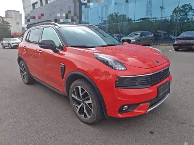 Lynk & Co 01