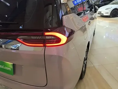 GAC Motor Trumpchi M6