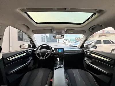 Roewe i5