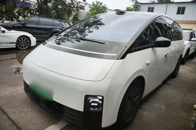 Li Auto MEGA