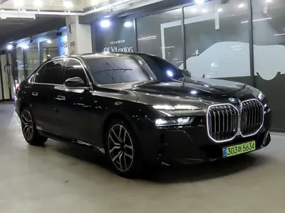 BMW 7-Series