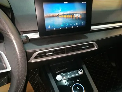 BYD e2