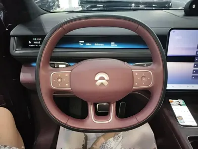 Nio ES8