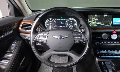 Genesis EQ900