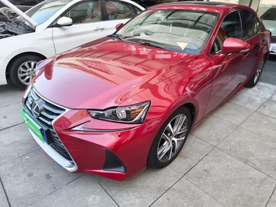 Lexus IS
