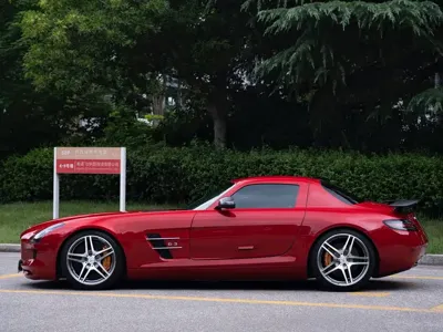 Mercedes-Benz SLS AMG