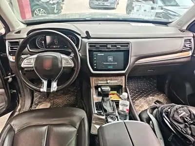 Roewe RX8