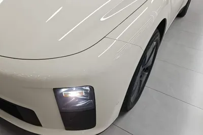 Li Auto Li Auto i6