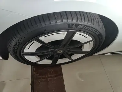 Xiaomi SU7