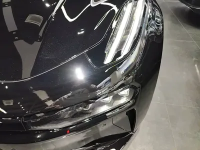Zeekr 001