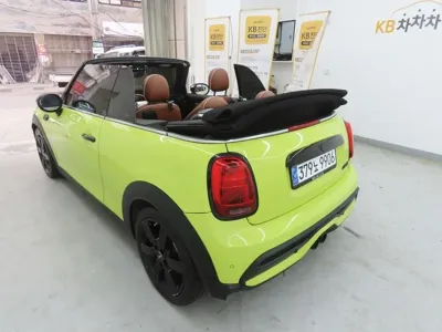 MINI Cooper Convertible
