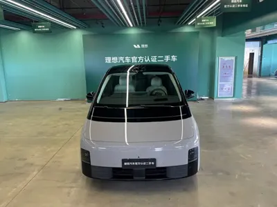Li Auto Li MEGA