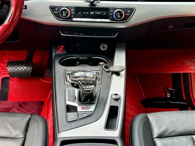 Audi A5 (Import)