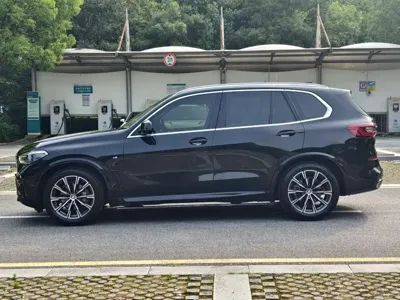 BMW X5 (Import)