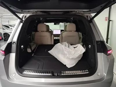 Li Auto L9