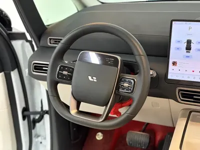 Li Auto Li MEGA