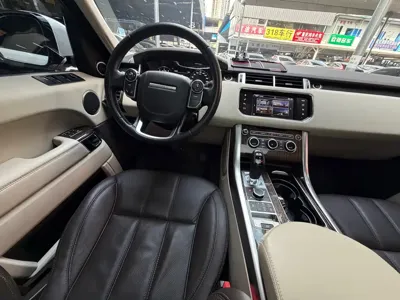 Land Rover Sport