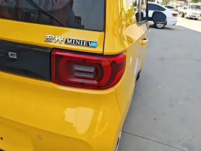 Wuling MINIEV