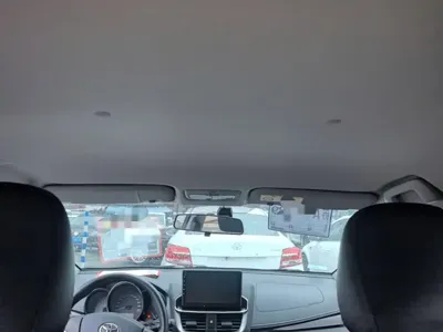 Toyota Yaris L