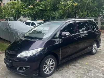 BYD M6