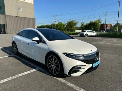 Mercedes-Benz EQS