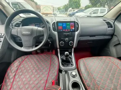 Isuzu D-MAX